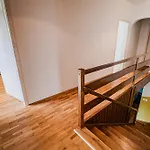 公寓 Parkside Haven With 4 Bedrooms & Free Parking *