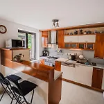 Parkside Haven With 4 Bedrooms & Free Parking 卢布尔雅那
