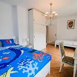 Parkside Haven With 4 Bedrooms & Free Parking Apartma *