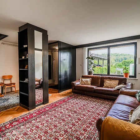 Appartement Parkside Haven With 4 Bedrooms & Free Parking *