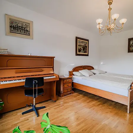 Parkside Haven With 4 Bedrooms & Free Parking Διαμέρισμα Λιουμπλιάνα