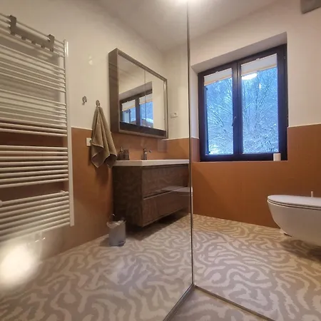 Διαμέρισμα Parkside Haven With 4 Bedrooms & Free Parking Λιουμπλιάνα