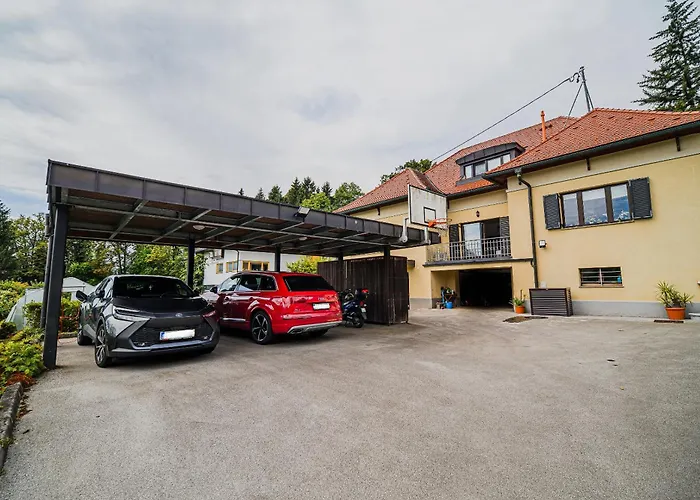 Parkside Haven With 4 Bedrooms & Free Parking 류블랴나