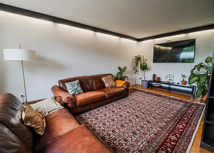 아파트 Parkside Haven With 4 Bedrooms & Free Parking