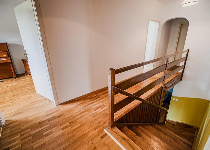 아파트 Parkside Haven With 4 Bedrooms & Free Parking *