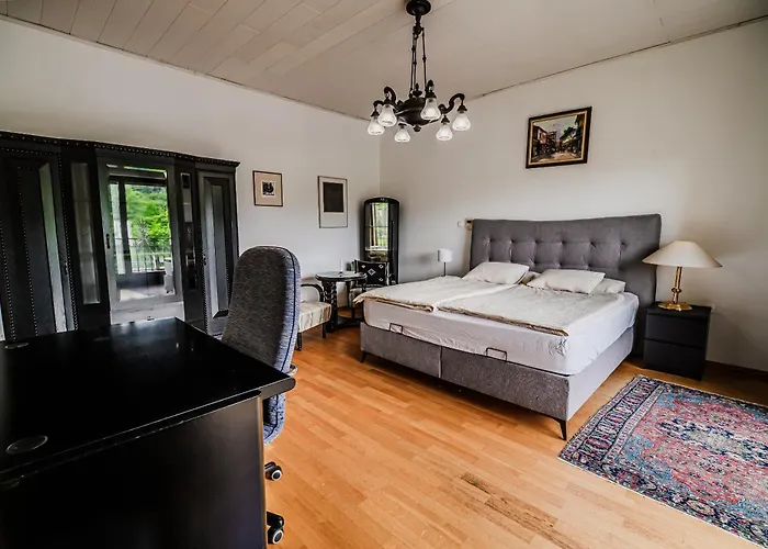 Parkside Haven With 4 Bedrooms & Free Parking * Ljubljana