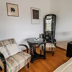 Apartman Parkside Haven With 4 Bedrooms & Free Parking *